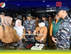 Wabup Touna Naik KRI Lumba-Lumba Usai Buka Ekspedisi Rupiah Berdaulat